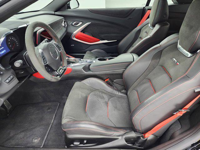 Photo of 2023 Black Chevrolet Camaro