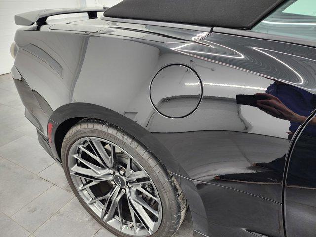Photo of 2023 Black Chevrolet Camaro
