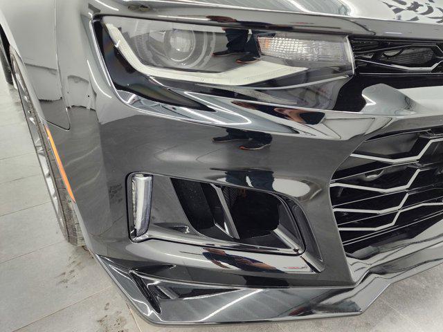 Photo of 2023 Black Chevrolet Camaro