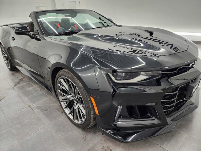 Photo of 2023 Black Chevrolet Camaro
