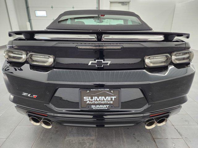 Photo of 2023 Black Chevrolet Camaro