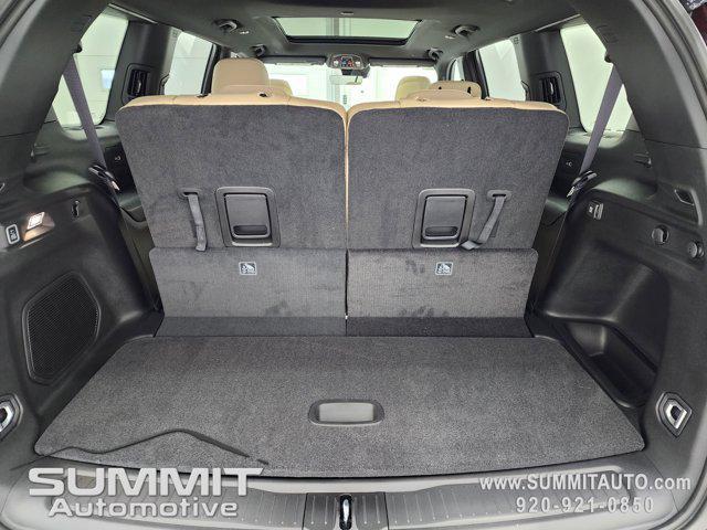 Photo of 2025 Velvet Red Pearlcoat Jeep Grand Cherokee L