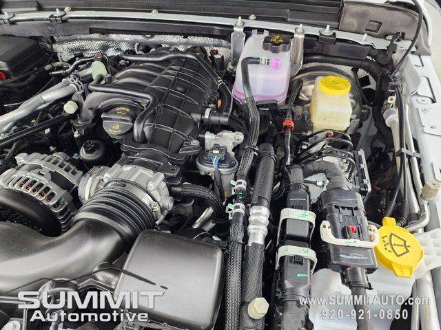 Photo of 2025 Bright White Clearcoat Jeep Wrangler