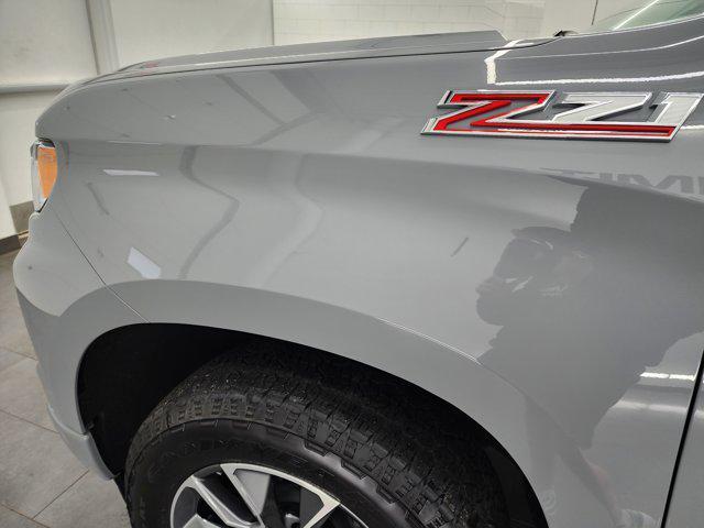Photo of 2025 Slate Gray Metallic Chevrolet Silverado 1500