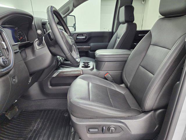 Photo of 2023 Summit White Chevrolet Silverado 3500