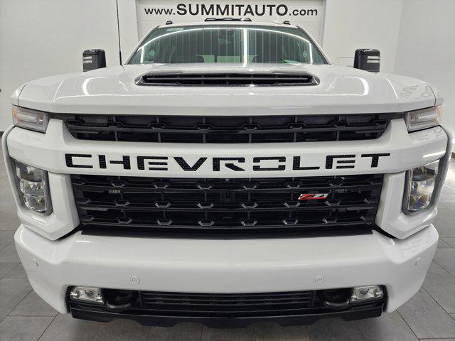 Photo of 2023 Summit White Chevrolet Silverado 3500