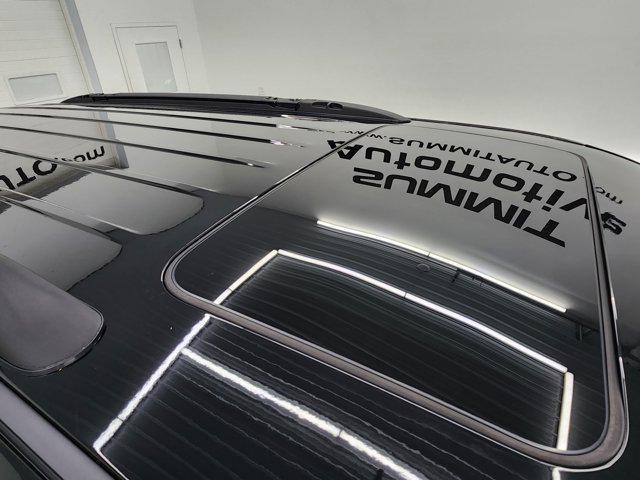 Photo of 2024 DB Black Clearcoat Dodge Durango
