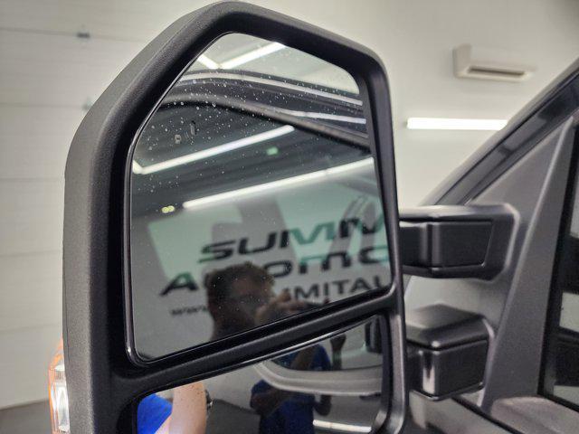 Photo of 2021 Agate Black Metallic Ford F-250