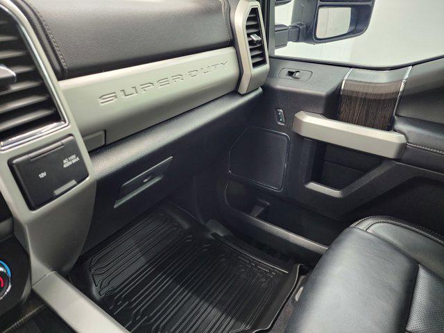 Photo of 2021 Agate Black Metallic Ford F-250