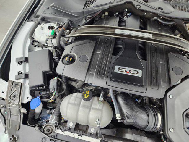 Photo of 2023 Oxford White Ford Mustang