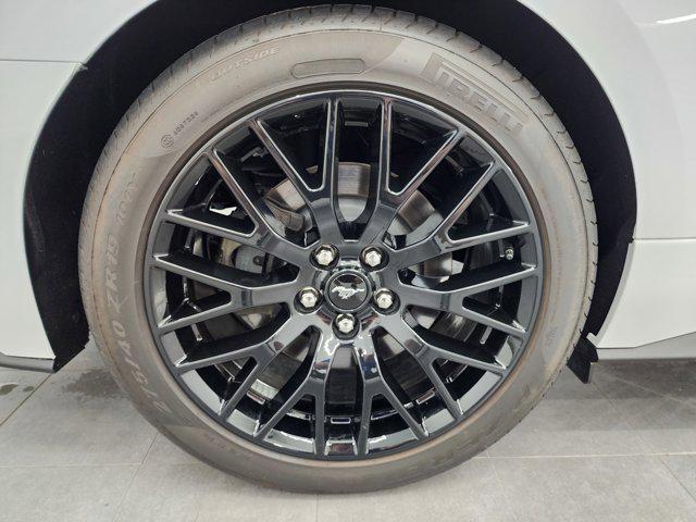 Photo of 2023 Oxford White Ford Mustang