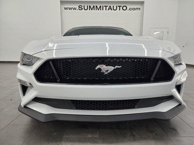 Photo of 2023 Oxford White Ford Mustang