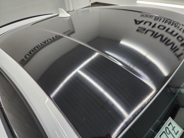 Photo of 2023 Oxford White Ford Mustang