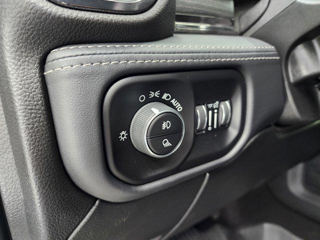 Photo of 2022 Pearl White RAM 2500