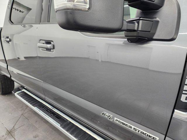 Photo of 2022 Carbonized Gray Metallic Ford F-250