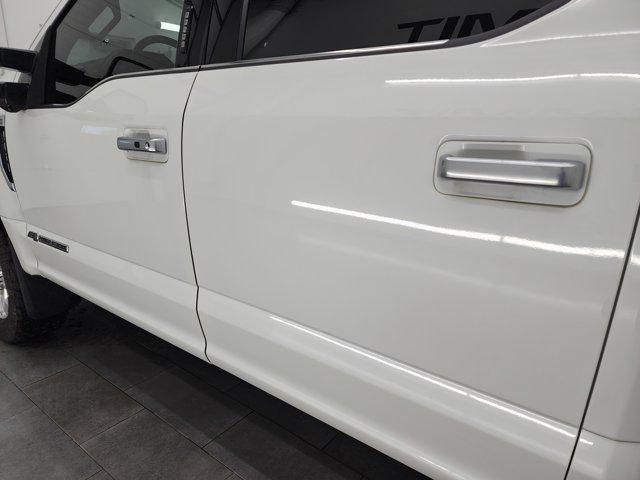 Photo of 2022 Star White Metallic Tri-Coat Ford F-350