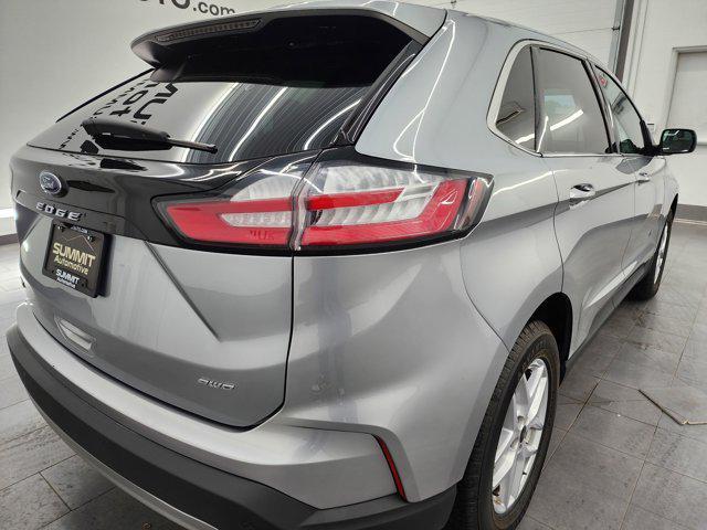 Photo of 2024 Iconic Silver Metallic Ford Edge