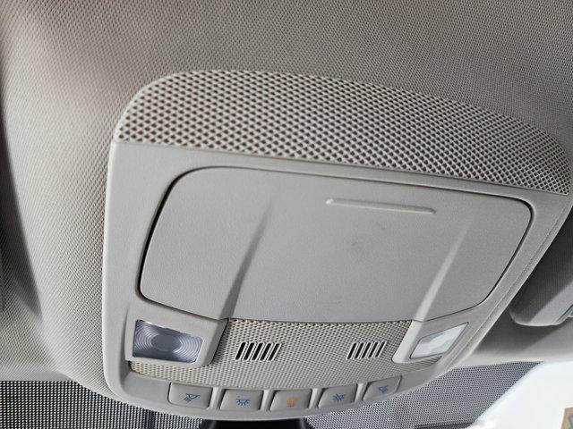 Photo of 2024 Iconic Silver Metallic Ford Edge