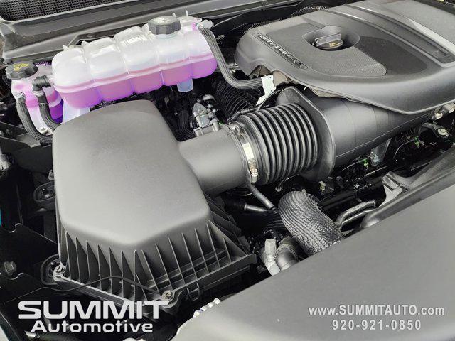 Photo of 2026 Diamond Black Crystal Pearlcoat RAM 1500
