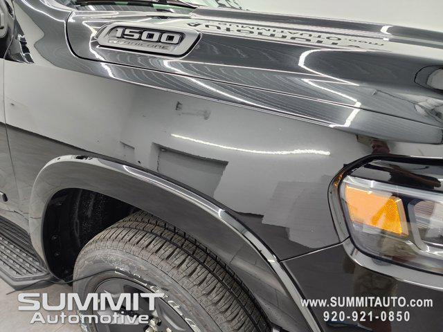 Photo of 2026 Diamond Black Crystal Pearlcoat RAM 1500