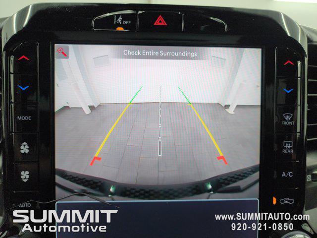 Photo of 2026 Diamond Black Crystal Pearlcoat RAM 1500