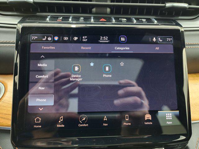 Photo of 2021 Silver Zynith Jeep Grand Cherokee L