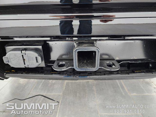 Photo of 2025 Diamond Black Crystal Pearlcoat Jeep Wagoneer