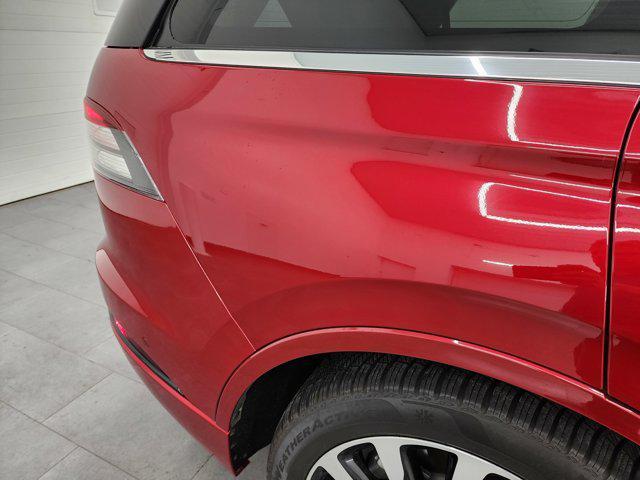 Photo of 2020 Red Carpet Metallic Tinted Clearcoat Lincoln Aviator