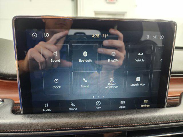 Photo of 2020 Red Carpet Metallic Tinted Clearcoat Lincoln Aviator