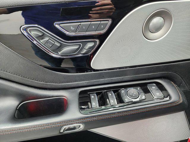 Photo of 2020 Red Carpet Metallic Tinted Clearcoat Lincoln Aviator