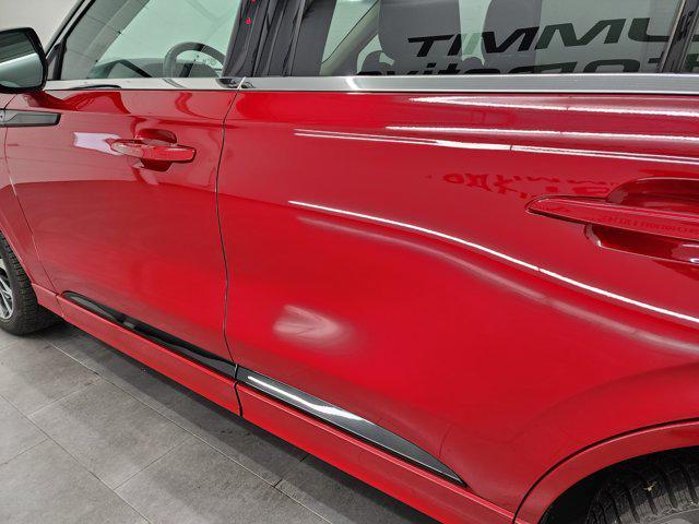 Photo of 2020 Red Carpet Metallic Tinted Clearcoat Lincoln Aviator
