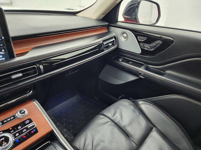 Photo of 2020 Red Carpet Metallic Tinted Clearcoat Lincoln Aviator