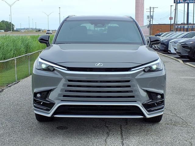 Photo of 2025 Incognito Lexus TX 500h