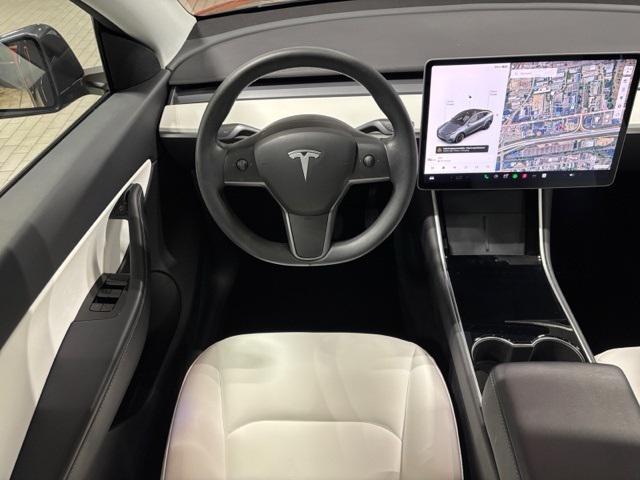 Photo of 2021 Midnight Silver Metallic Tesla Model Y