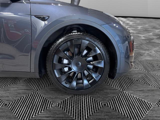 Photo of 2021 Midnight Silver Metallic Tesla Model Y