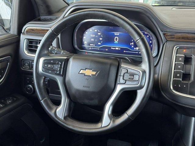 Photo of 2023 White Chevrolet Suburban