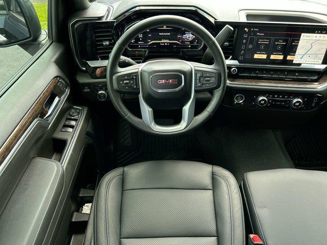 Photo of 2024 Onyx Black GMC Sierra 1500
