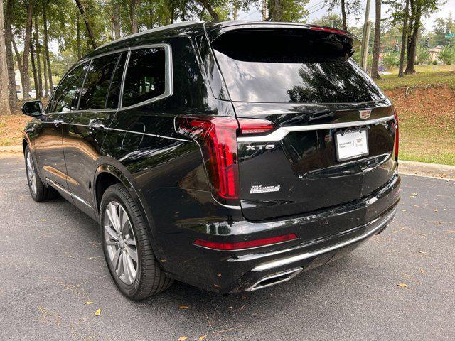 Photo of 2022 Stellar Black Metallic Cadillac XT6