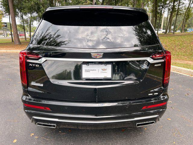 Photo of 2022 Stellar Black Metallic Cadillac XT6