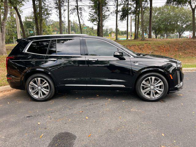 Photo of 2022 Stellar Black Metallic Cadillac XT6