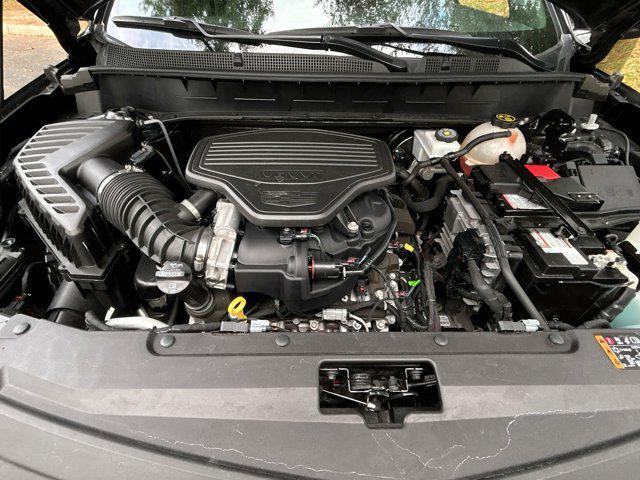 Photo of 2022 Stellar Black Metallic Cadillac XT6
