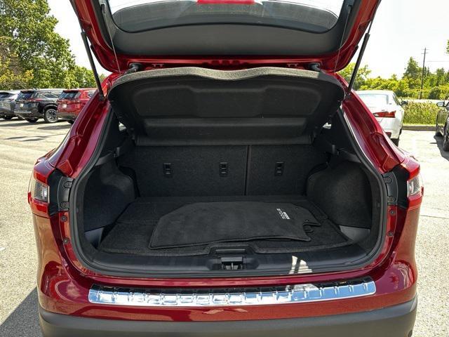 Photo of 2020 Scarlet Ember Tintcoat Nissan Rogue Sport