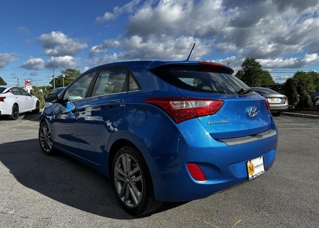 Photo of 2017 Electric Blue Metallic Hyundai Elantra GT