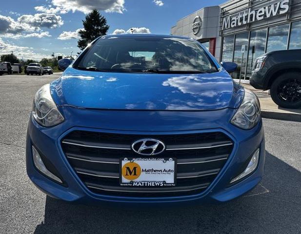 Photo of 2017 Electric Blue Metallic Hyundai Elantra GT