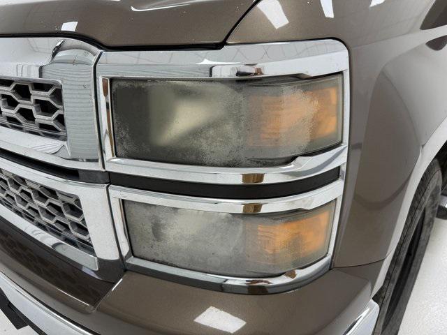 Photo of 2015 Brownstone Metallic Chevrolet Silverado 1500