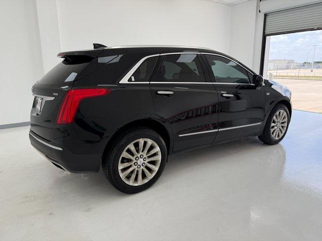 Photo of 2018 Stellar Black Metallic Cadillac XT5