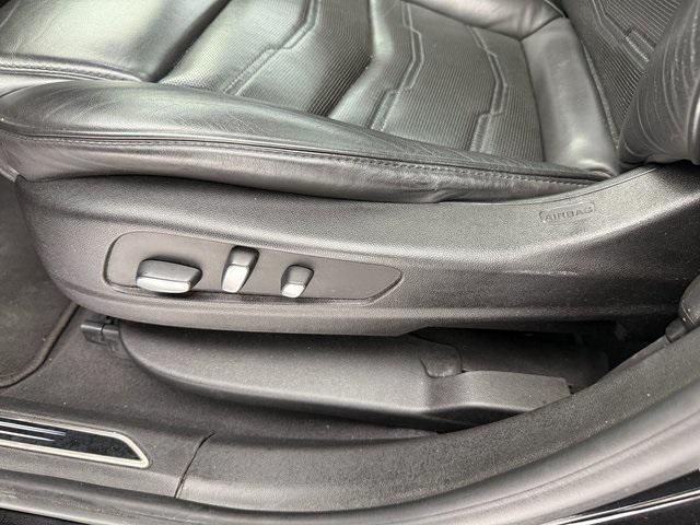 Photo of 2018 Stellar Black Metallic Cadillac XT5