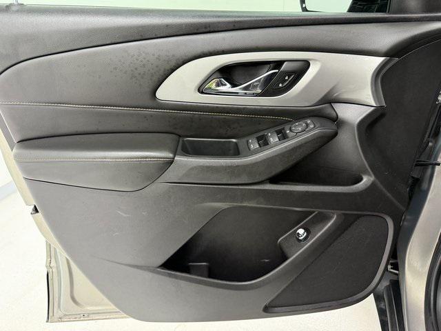 Photo of 2018 Pepperdust Metallic Chevrolet Traverse