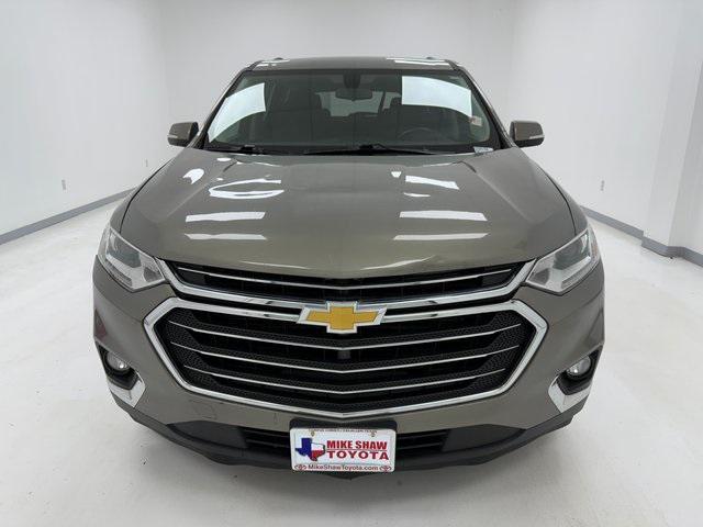 Photo of 2018 Pepperdust Metallic Chevrolet Traverse