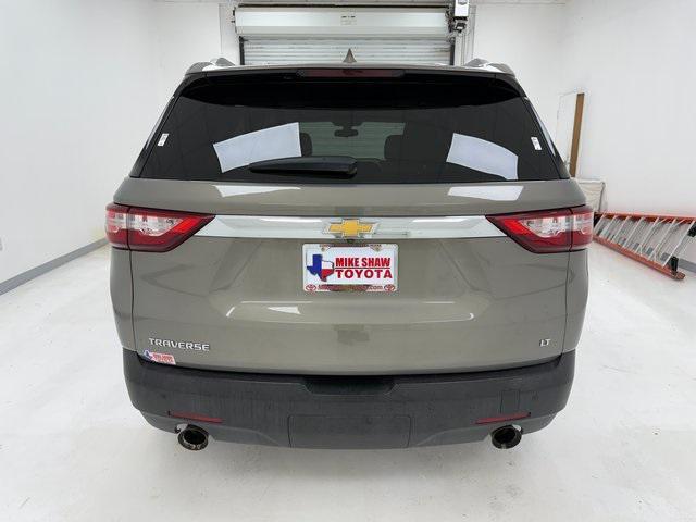 Photo of 2018 Pepperdust Metallic Chevrolet Traverse